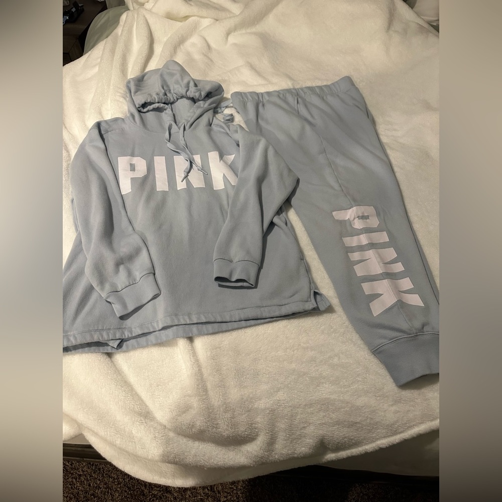 PINK outfits